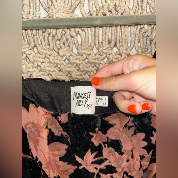 princess polly dress - Picture 4 of 5